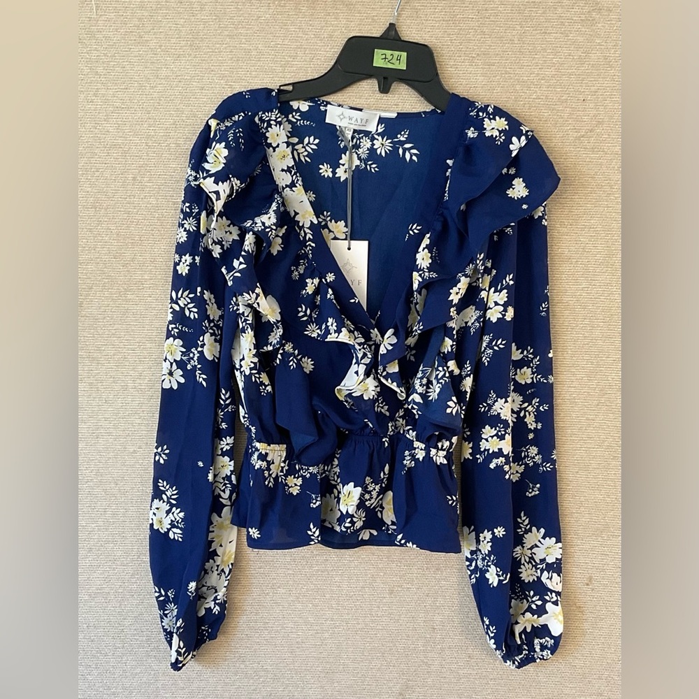 🌾 ⭐️ WAYF Double Ruffle V Neck Long Sleeve Blue Ruffled Top
